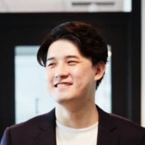 板橋 孝典 - 代表取締役CEO